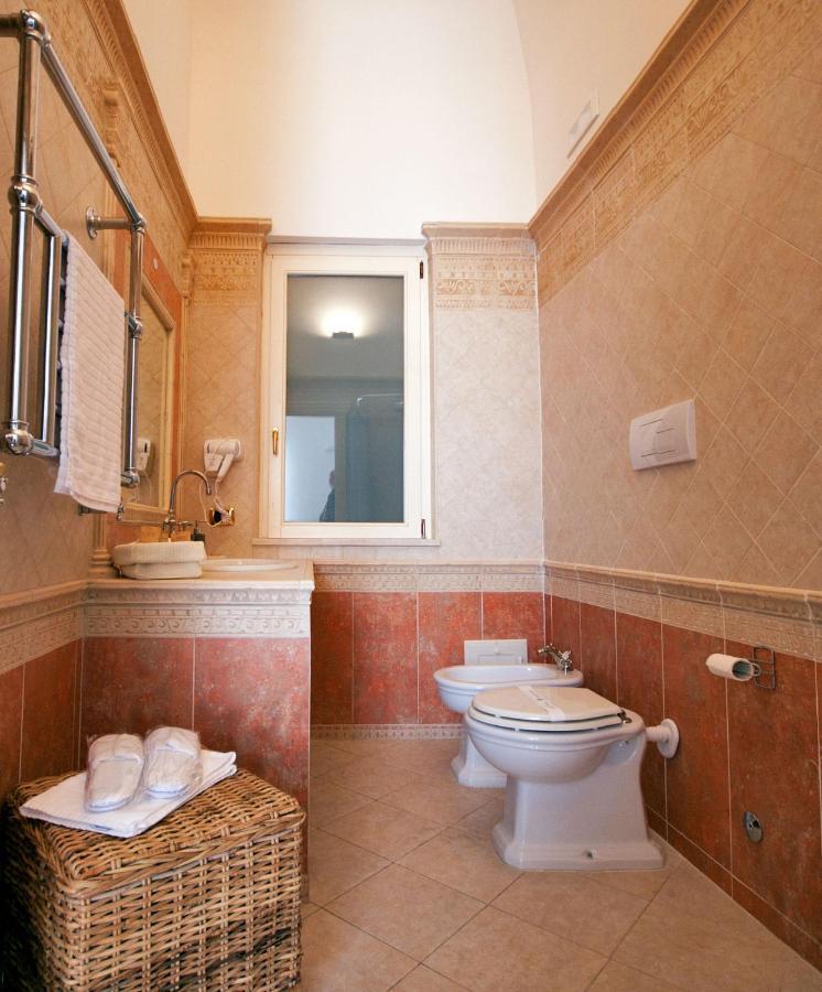 Bed and Breakfast Dimora De Brado à Trani Extérieur photo